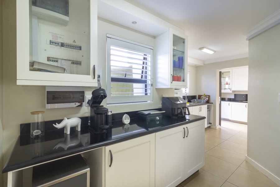 5 Bedroom Property for Sale in Royal Alfred Marina Eastern Cape